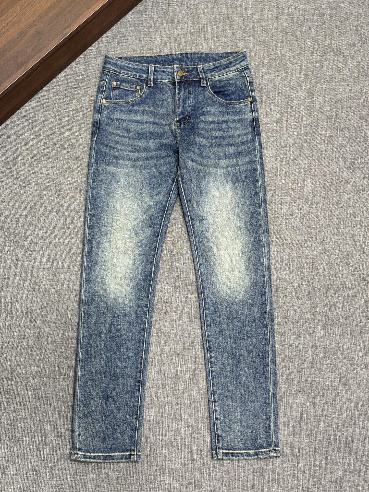 Prada Clothing-138
