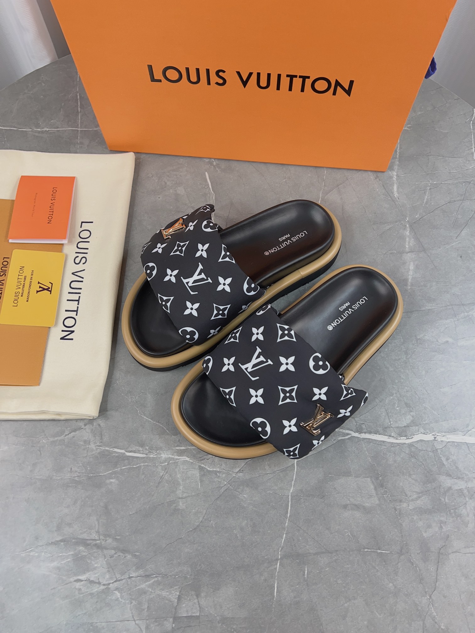 LV Summer footwear
