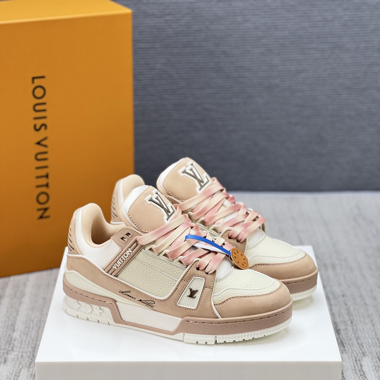 Lv Sneakers-151