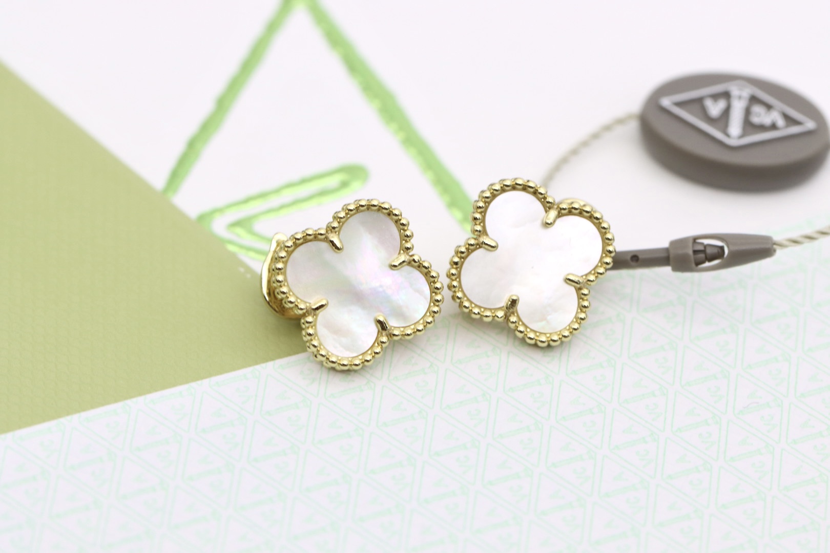 Van Cleef & Arpels earring-7