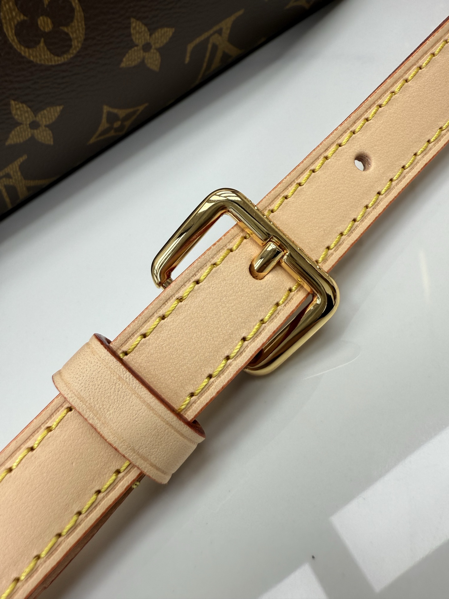 Louis Vuitton Hot New Product-85