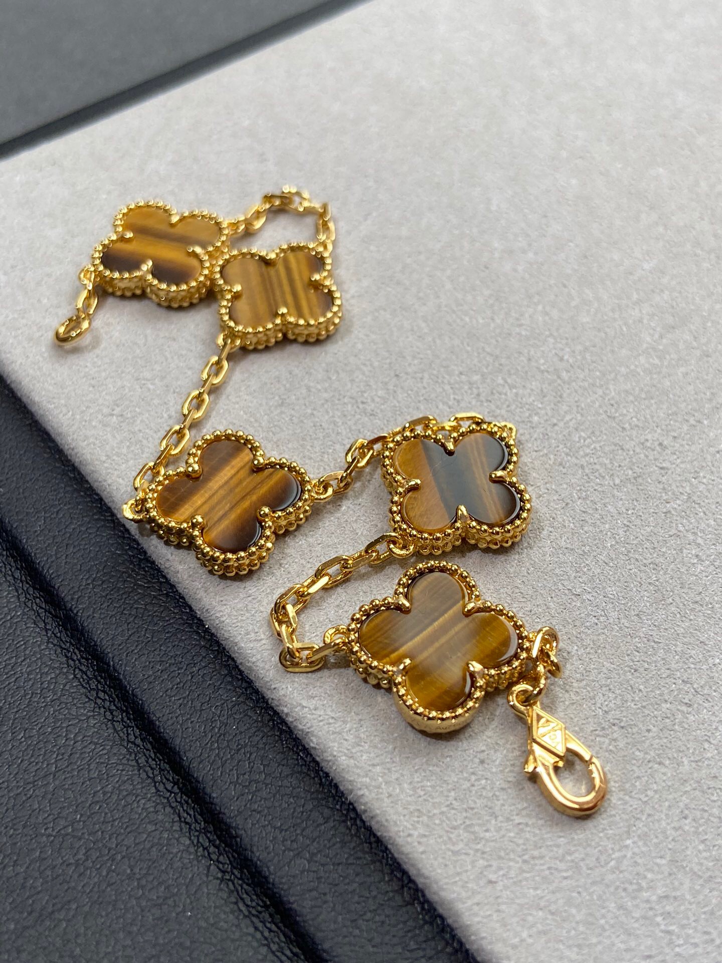 Van Cleef & Arpels Bracelet-5