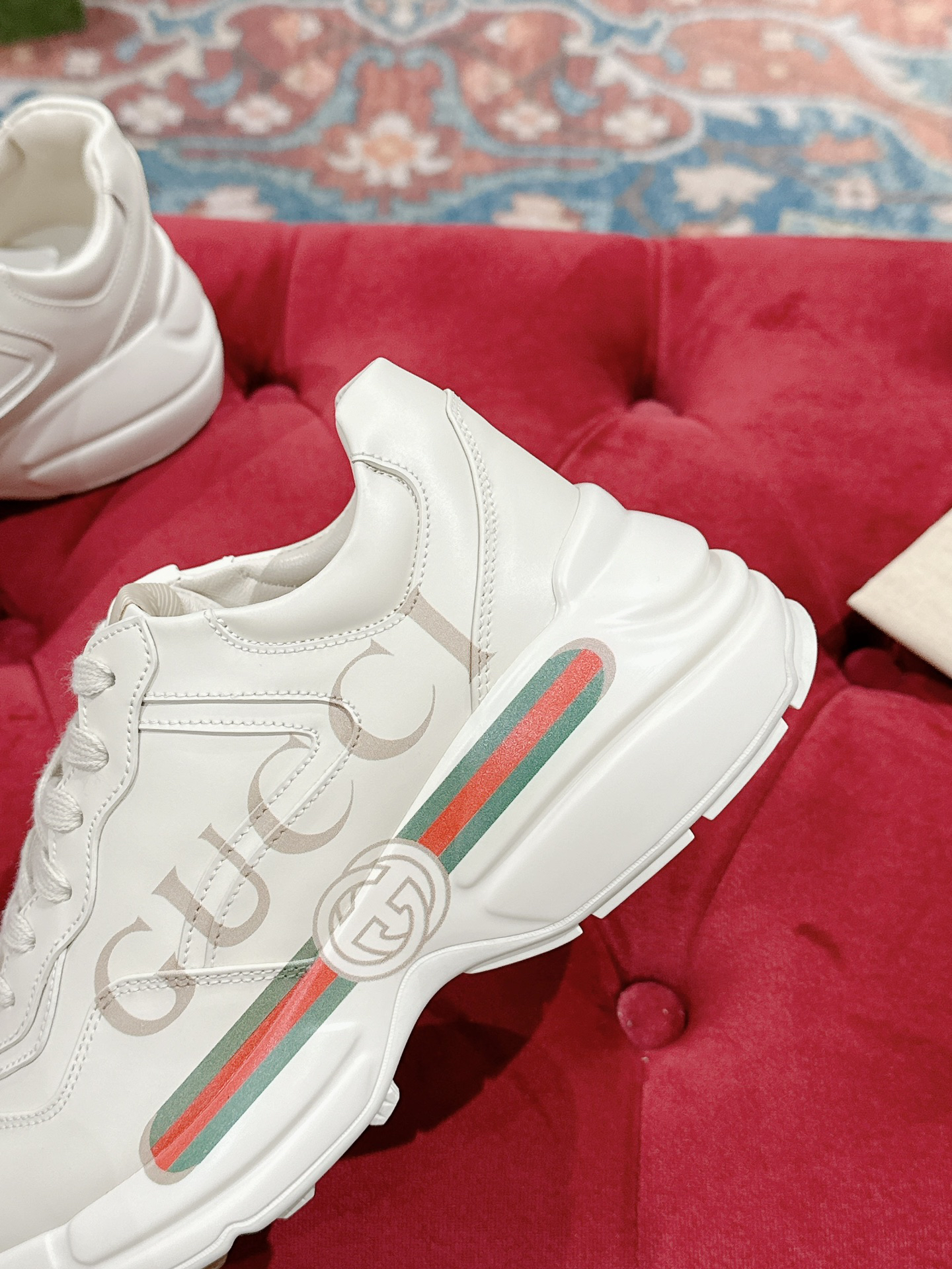 Gucci Sneakers-206
