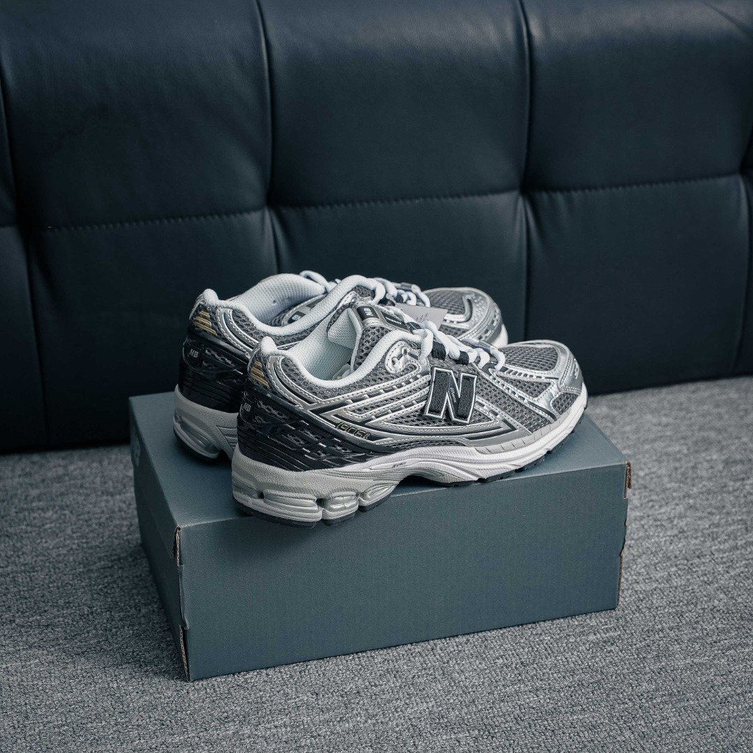 New Balance Sneakers-350