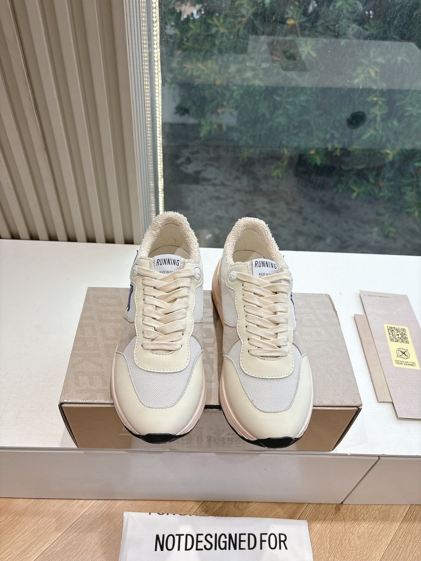 Golden Goose Sneakers-14