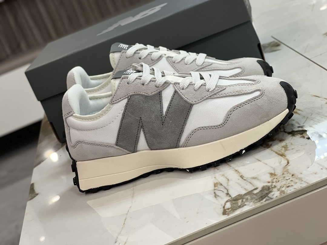 New Balance Sneakers-135