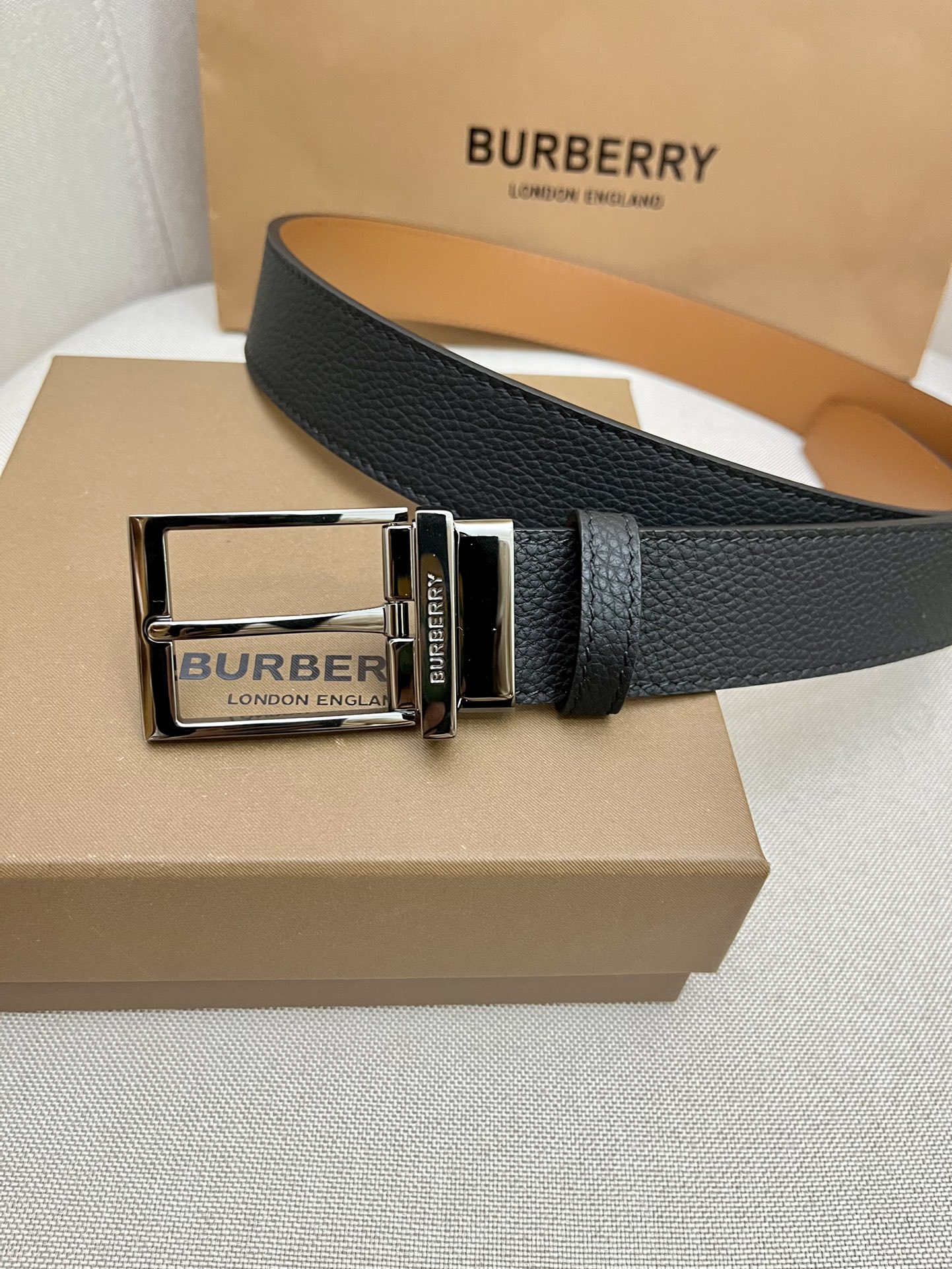 Burberry belt-92