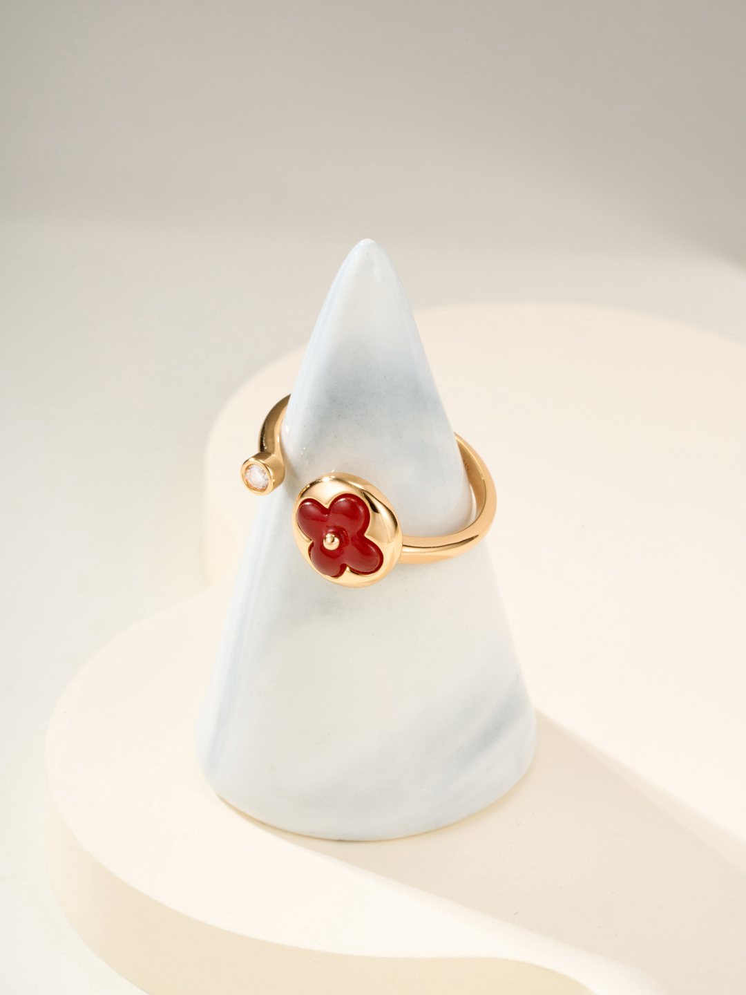 LV ring-16