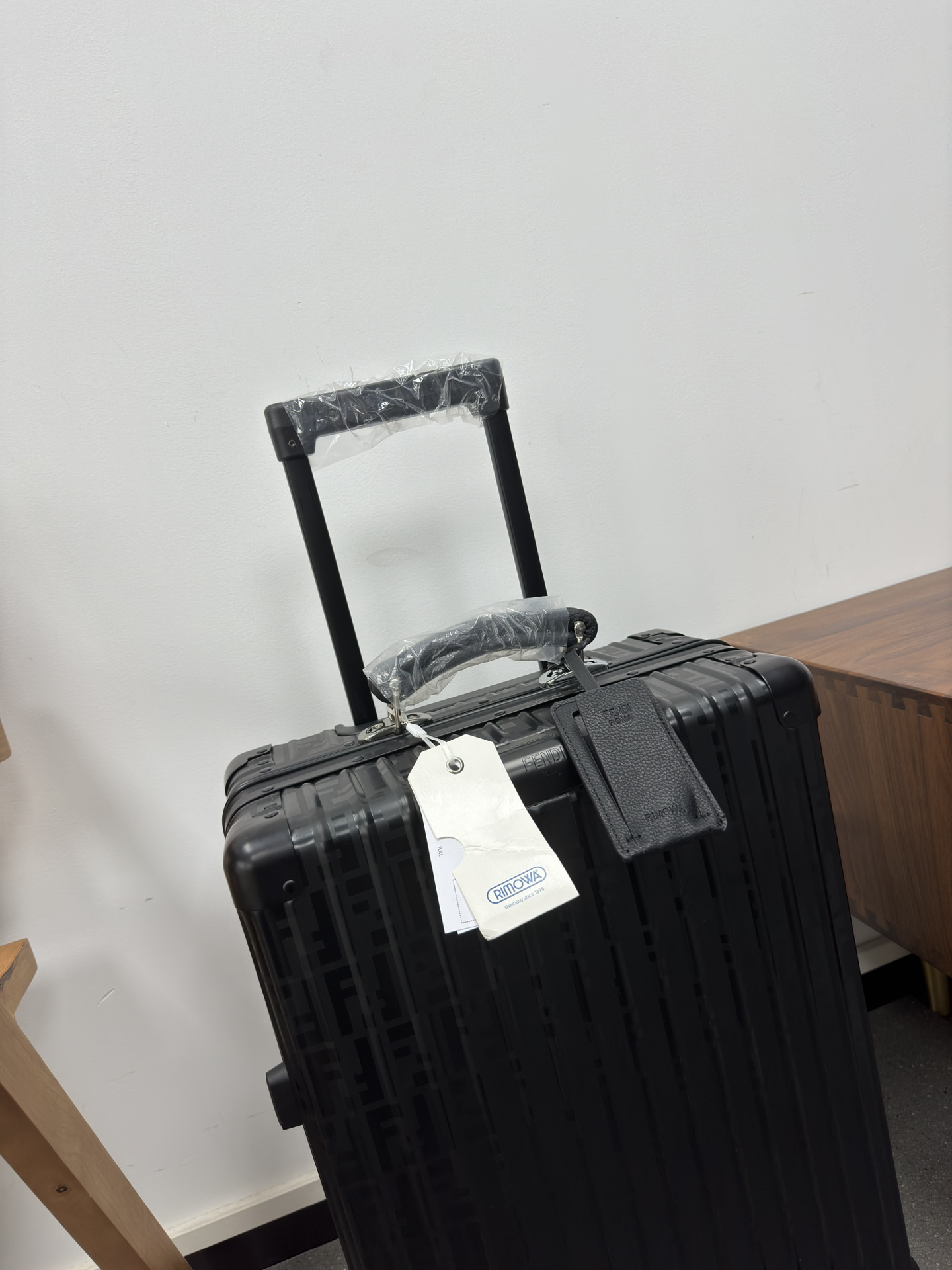 Fendi luggage-28