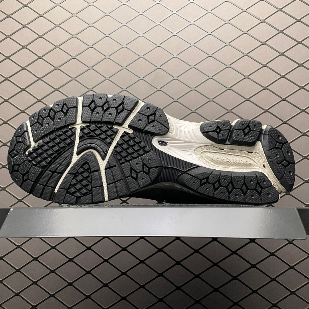 New Balance Sneakers-42