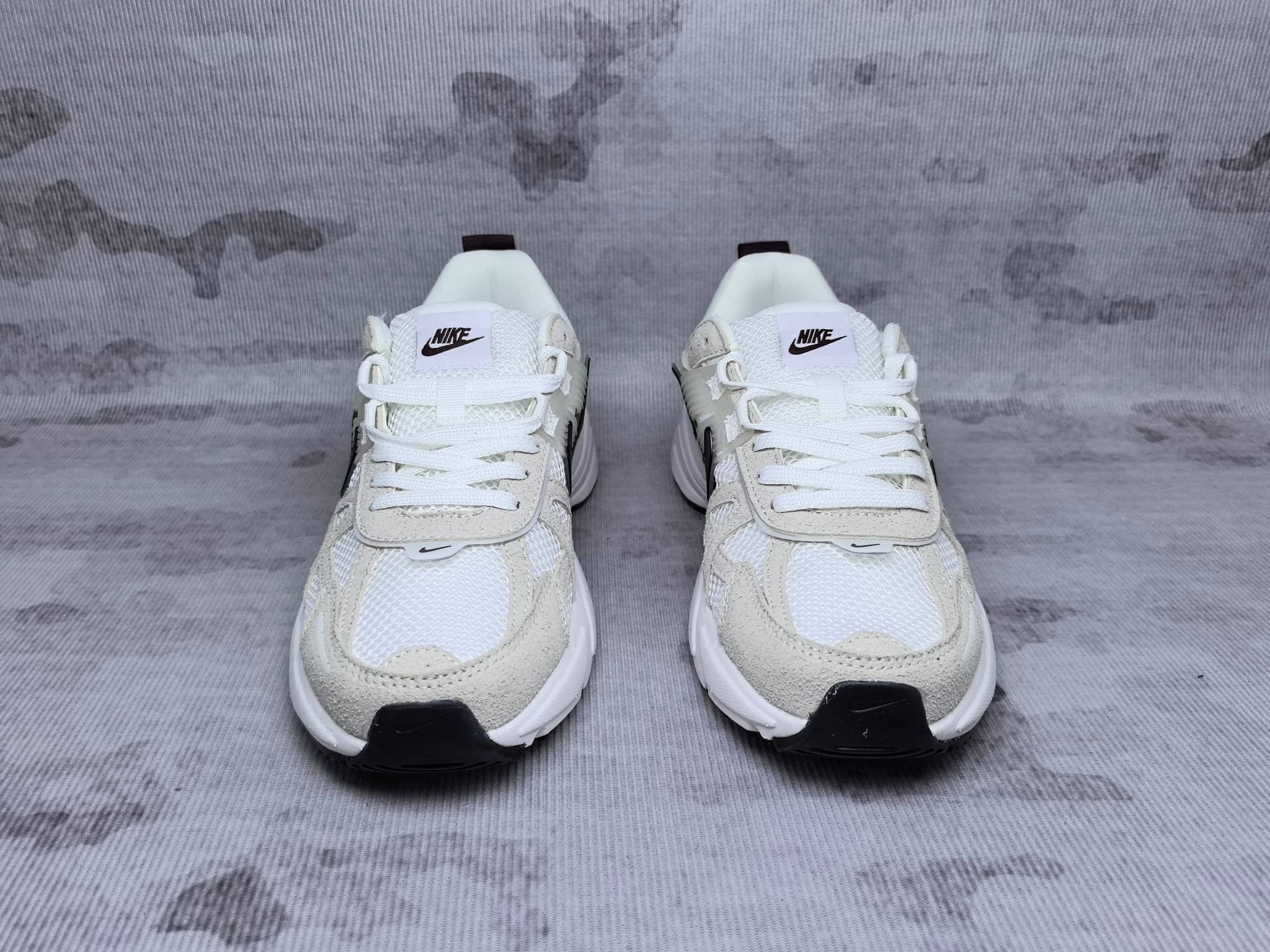 Nike Sneakers-221