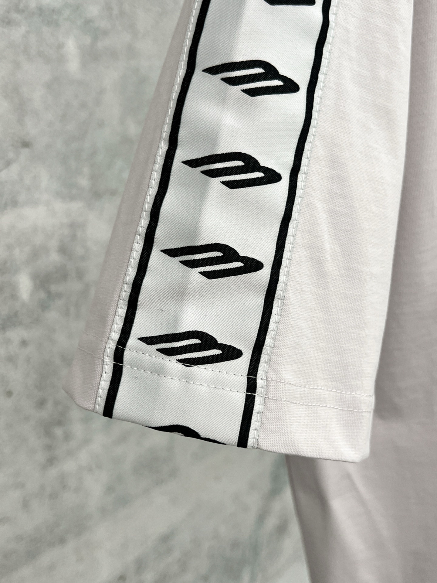 Balenciaga clothing-295