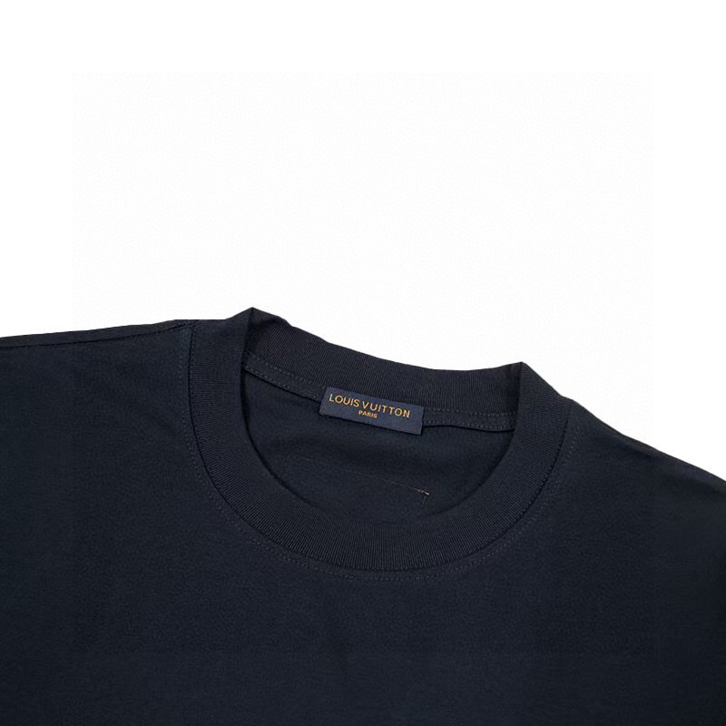 LV clothing-247