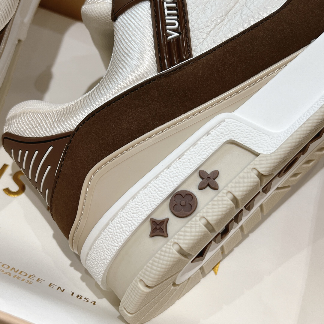 Lv Sneakers-52