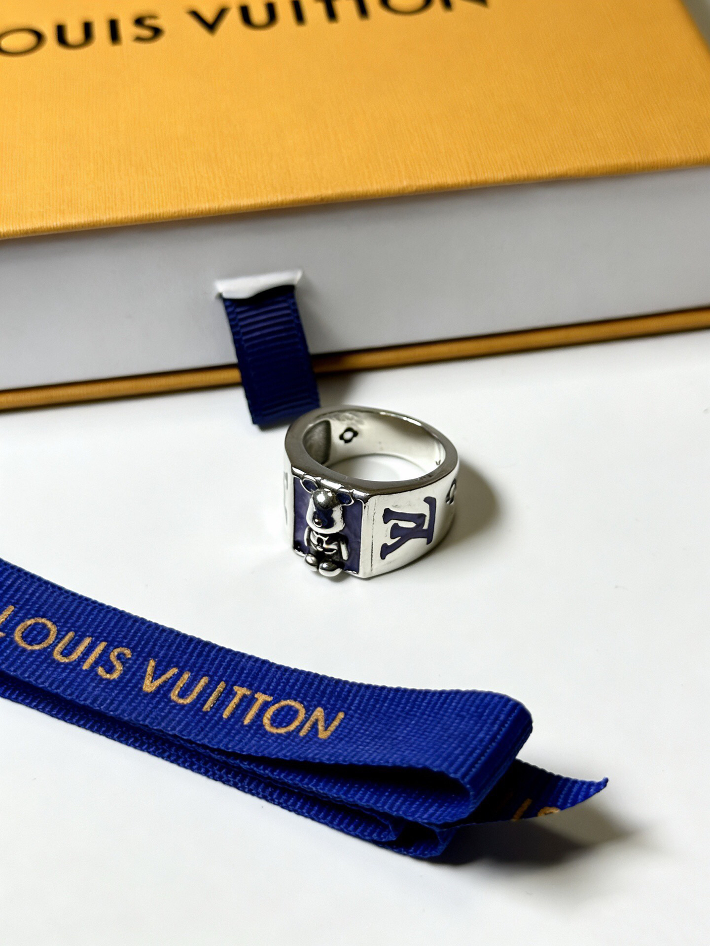 LV ring-2