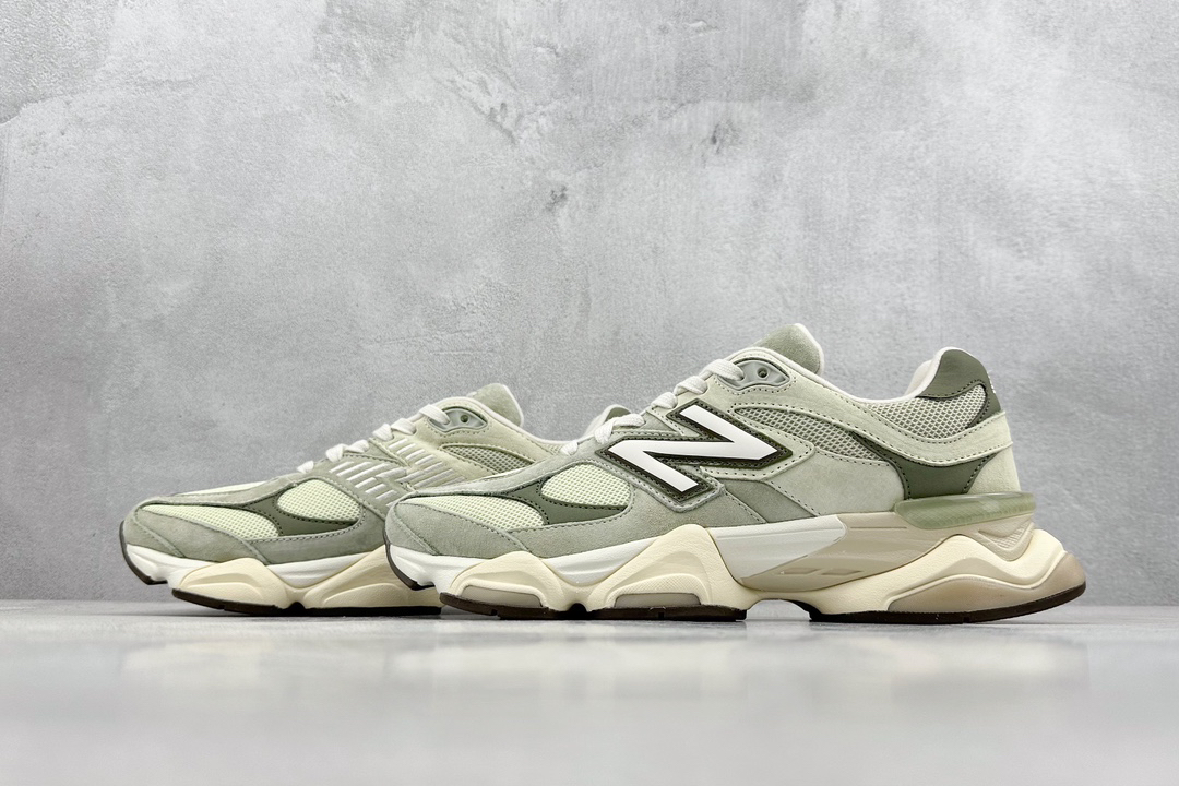 New Balance Sneakers-66