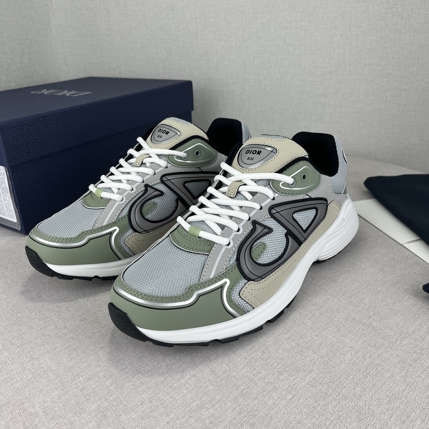 Dior Sneakers-207