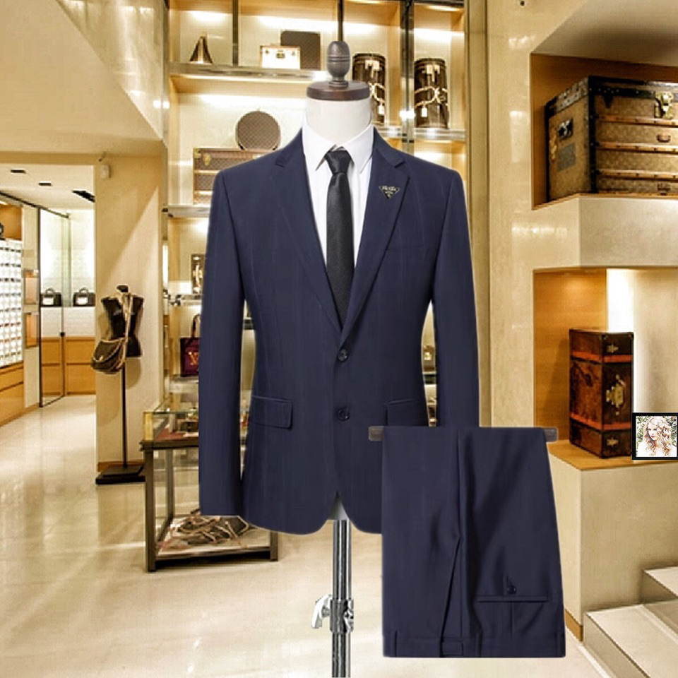 Prada Clothing-118