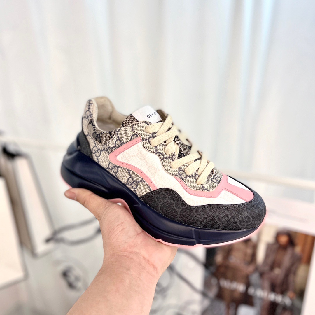 Gucci Sneakers-203