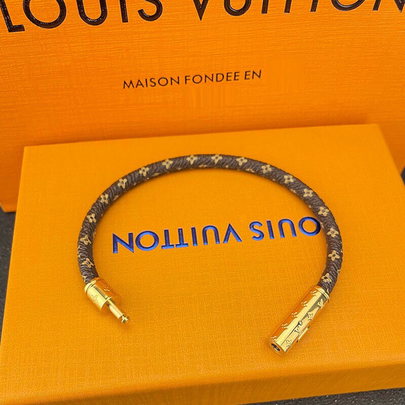 LV Bracelet-41