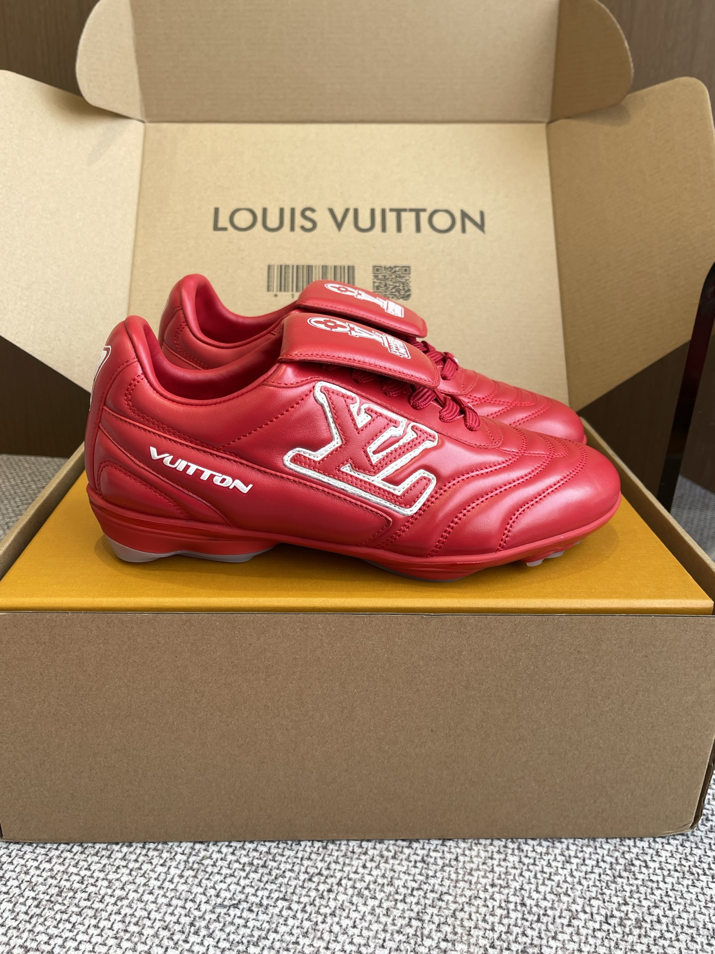 Lv Sneakers-107