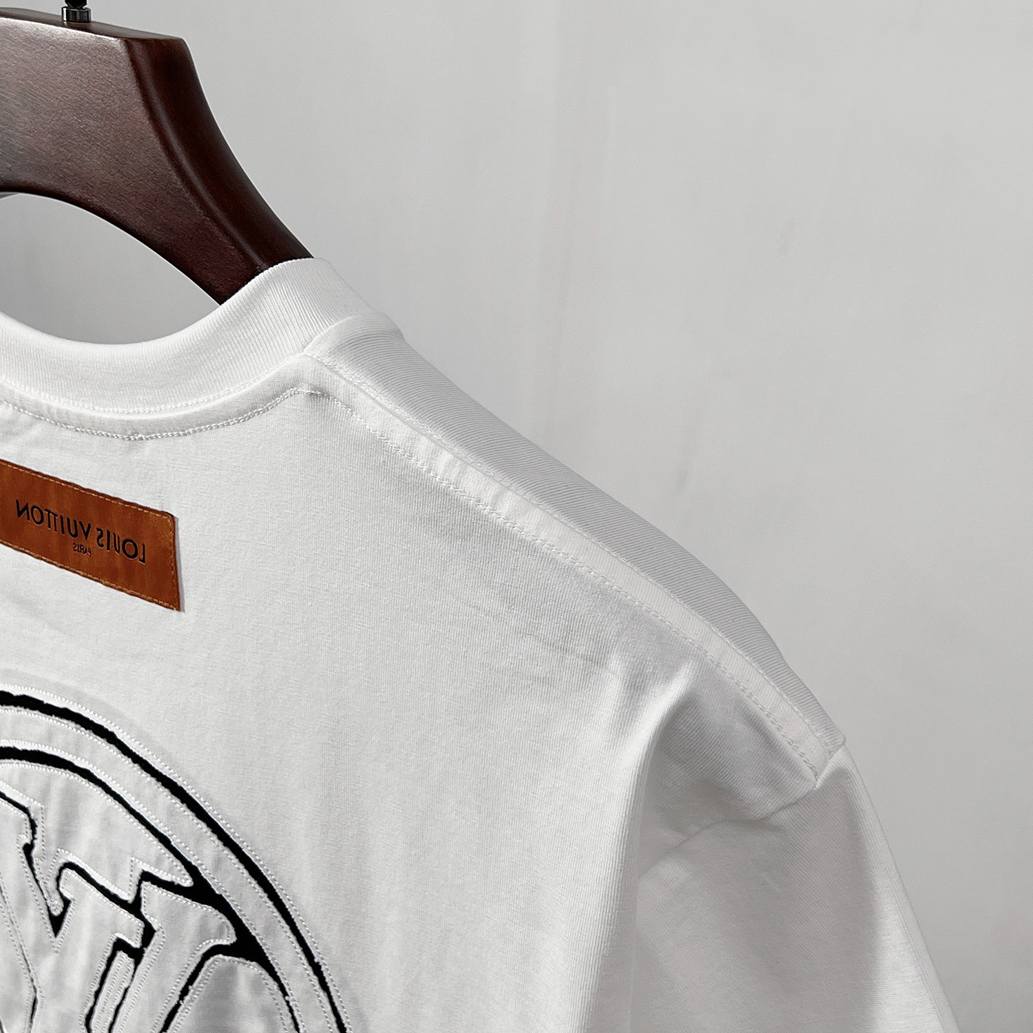 LV clothing-53