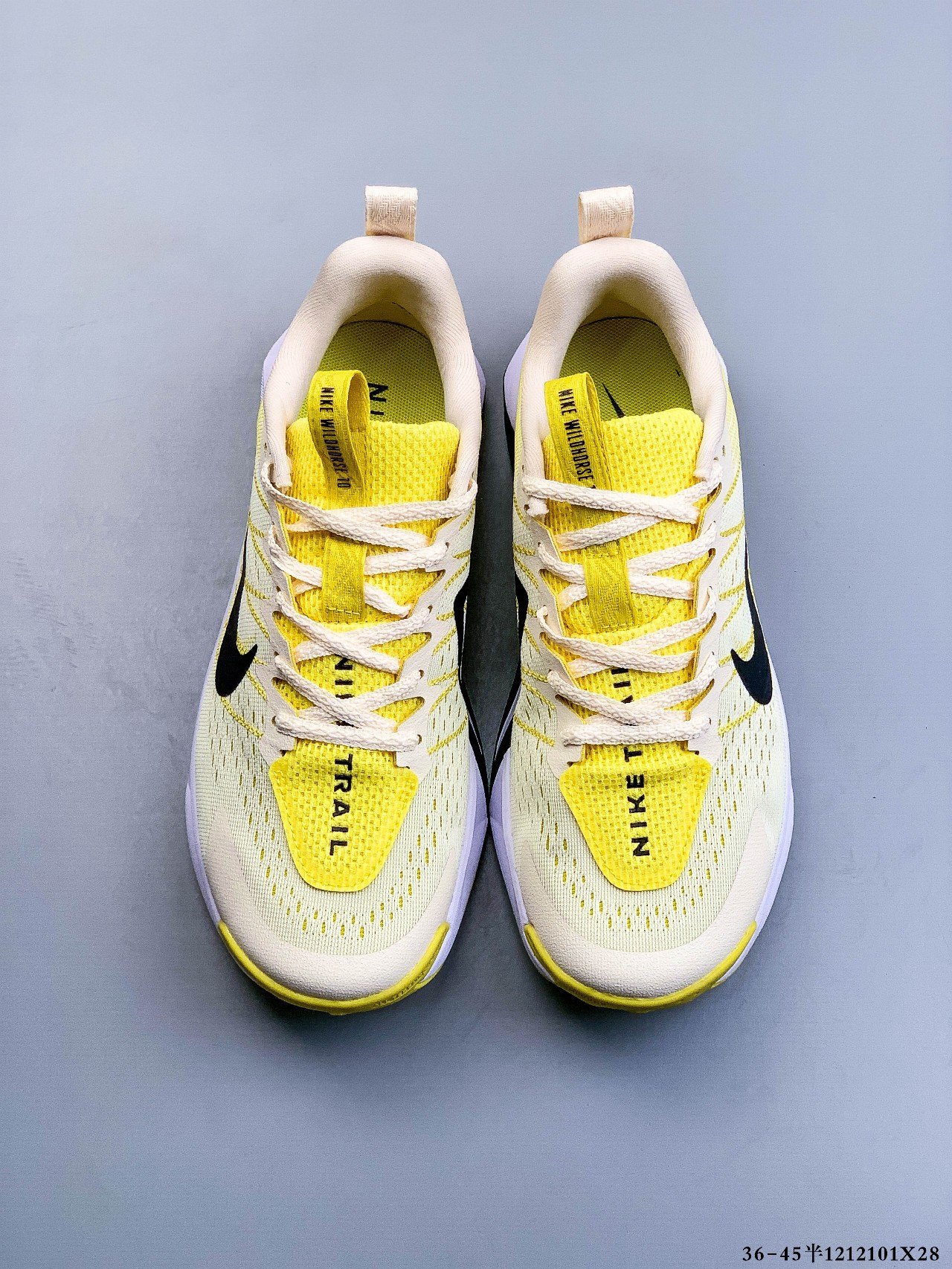 Nike Sneakers-300