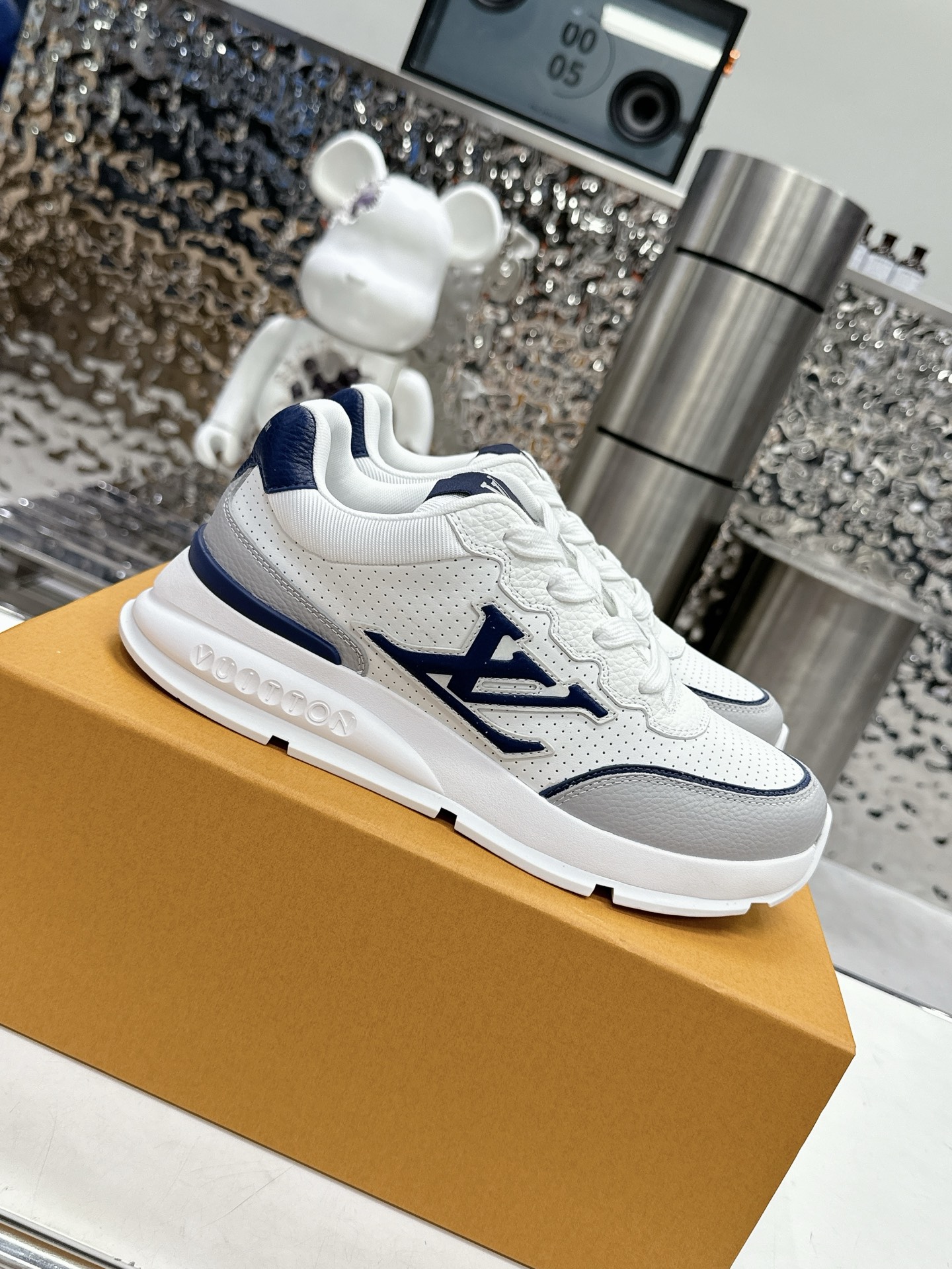 Lv Sneakers-7