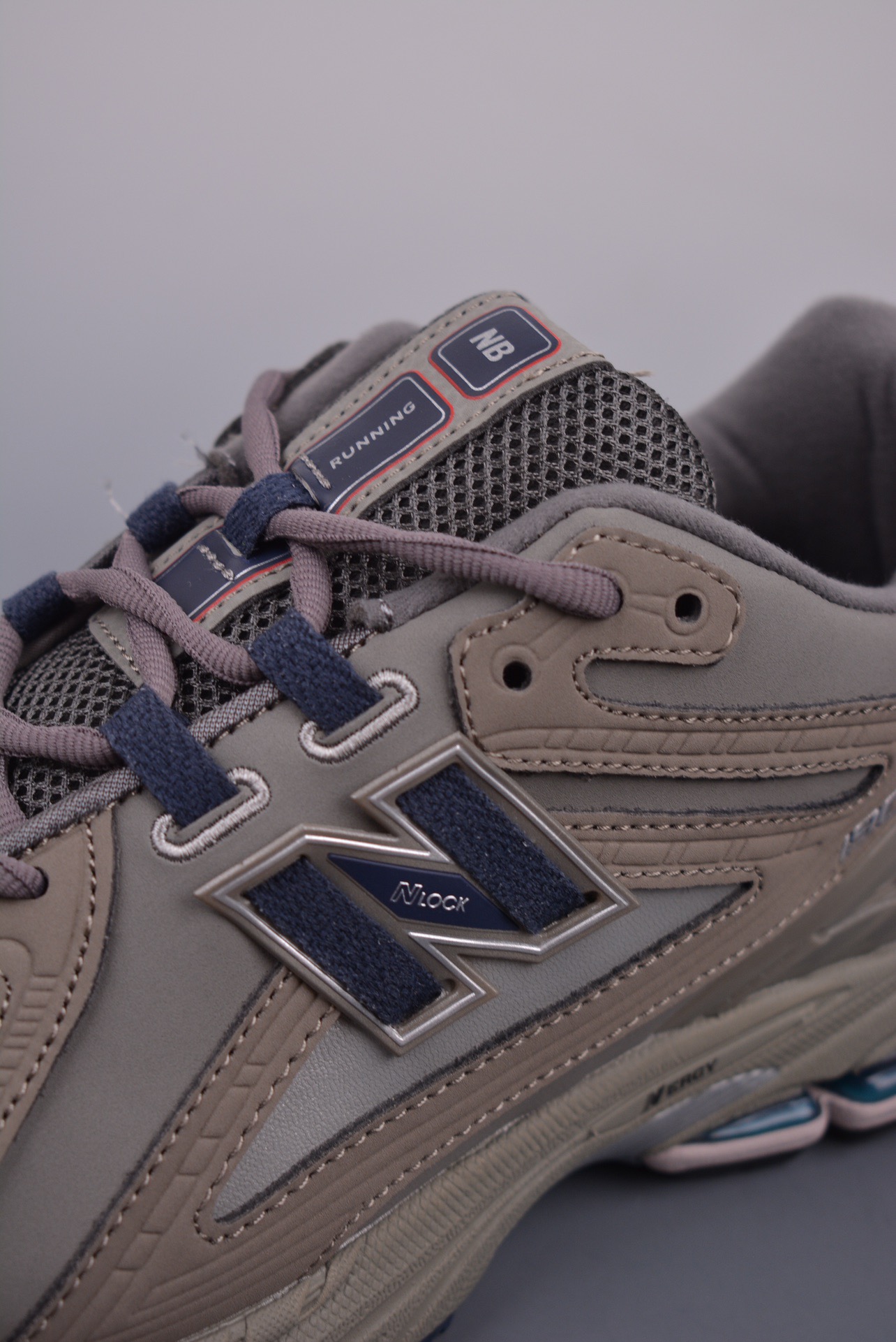 New Balance Sneakers-171