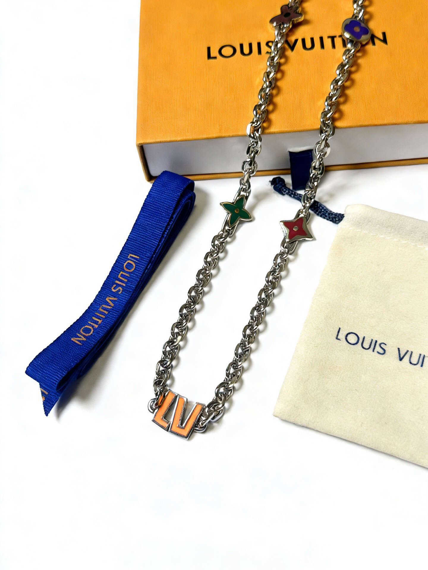 LV necklace-18