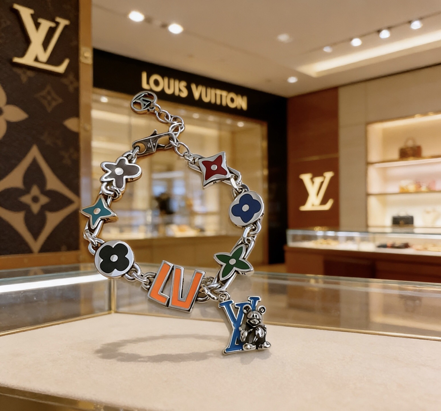 LV Bracelet-46