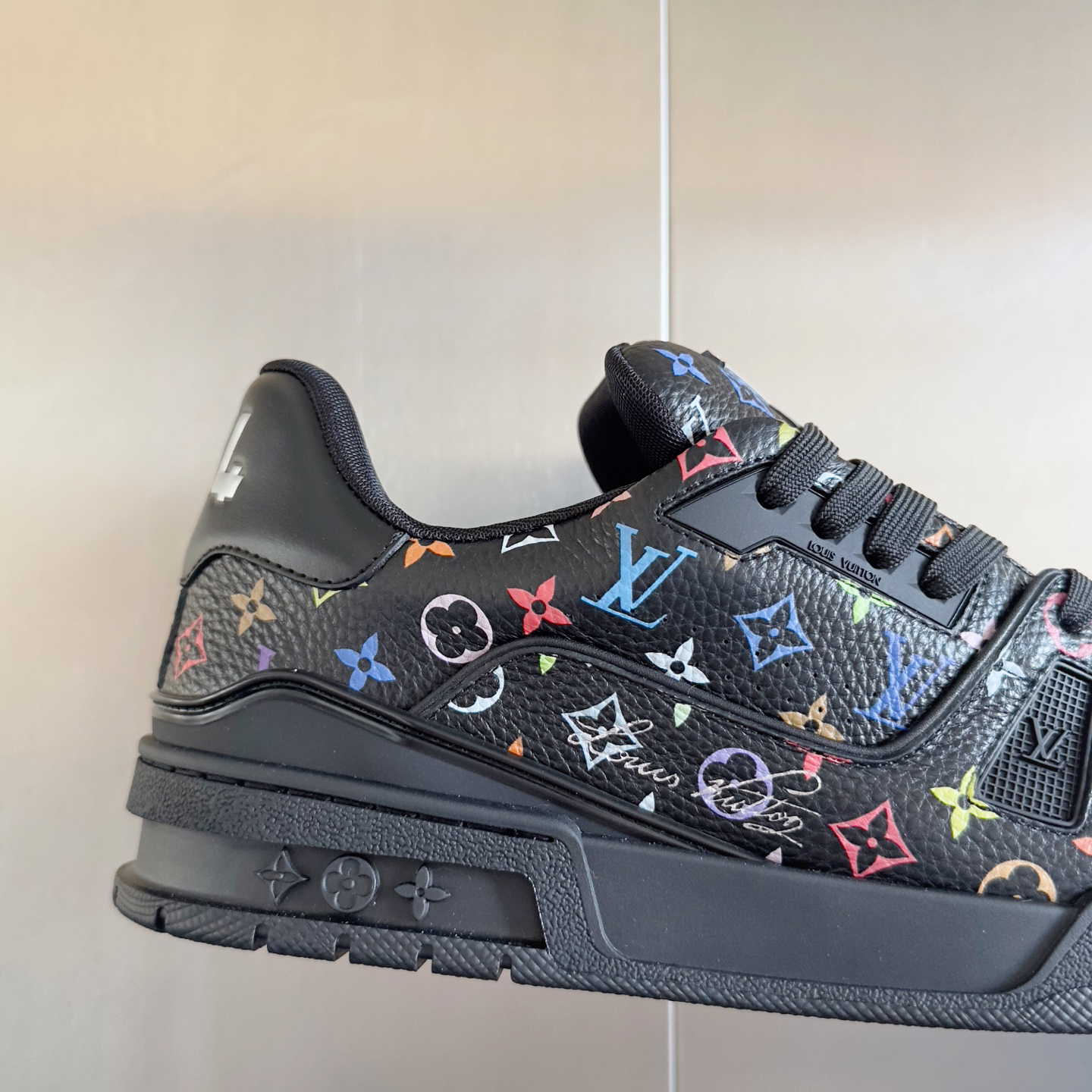 Lv Sneakers-122
