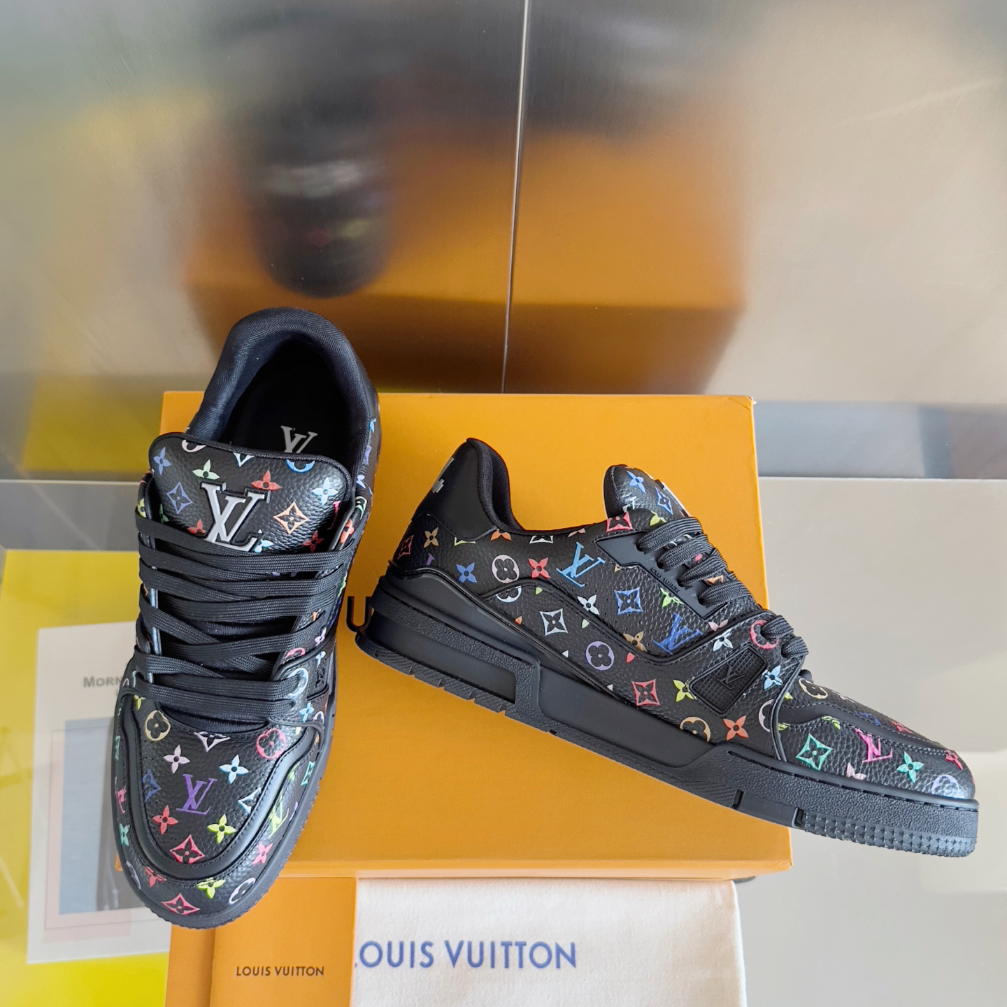 Lv Sneakers-122