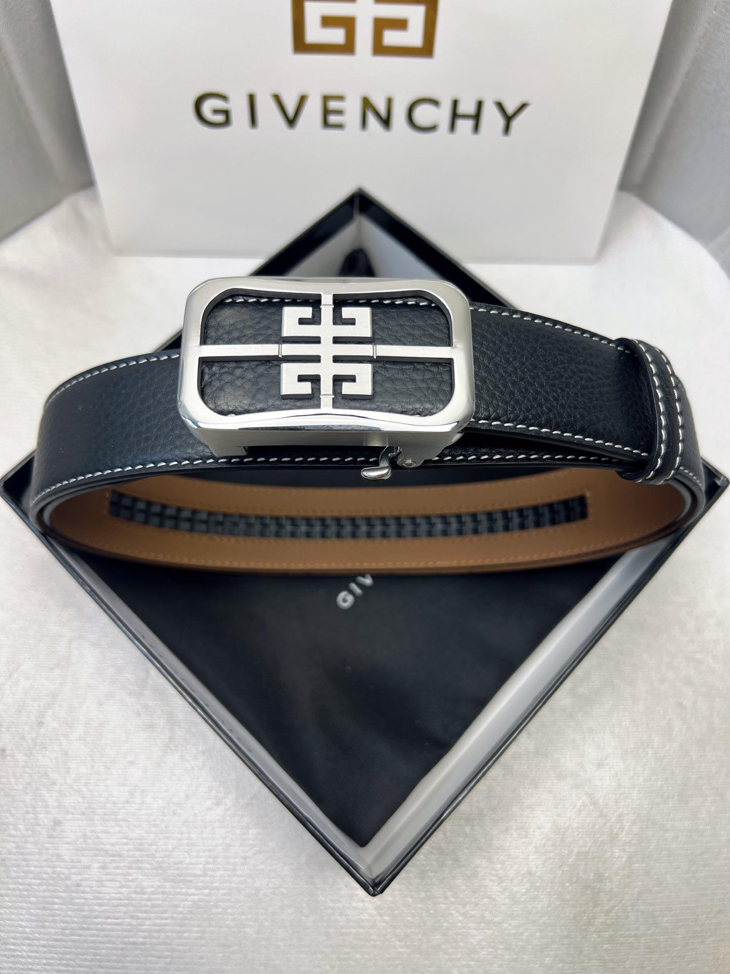 Givenchy belt-130