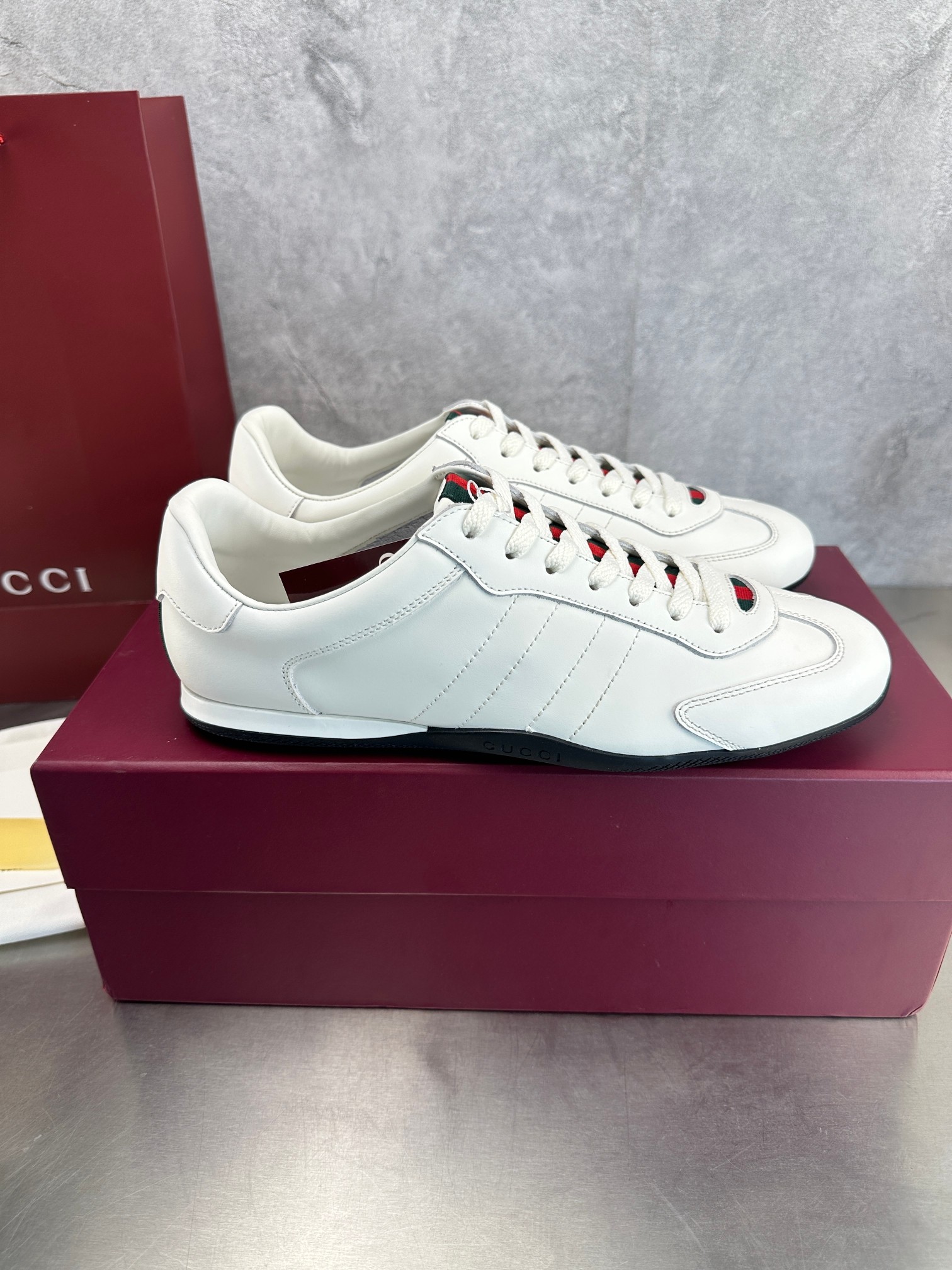 Gucci Sneakers-187