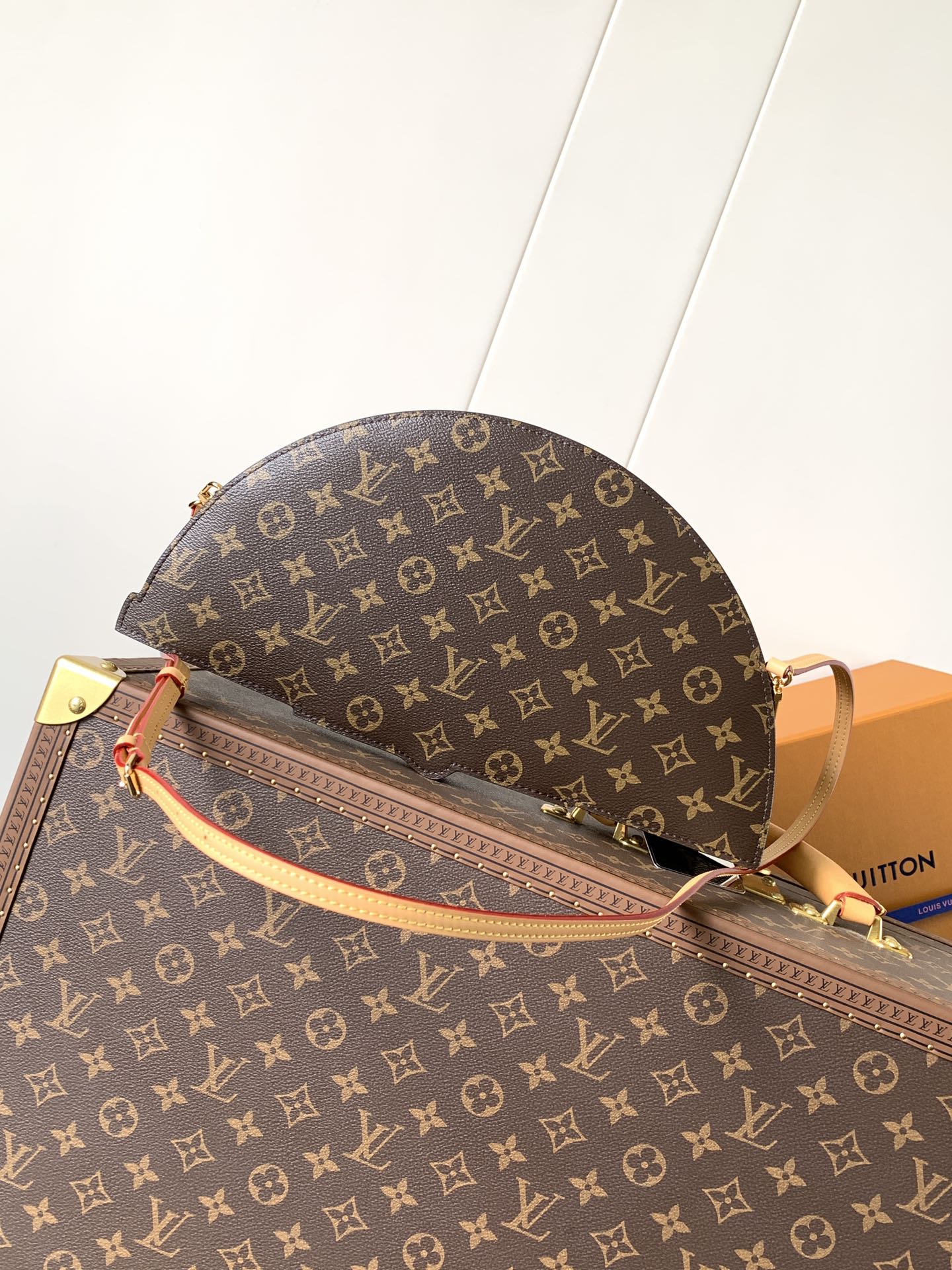 Louis Vuitton Hot New Product-64