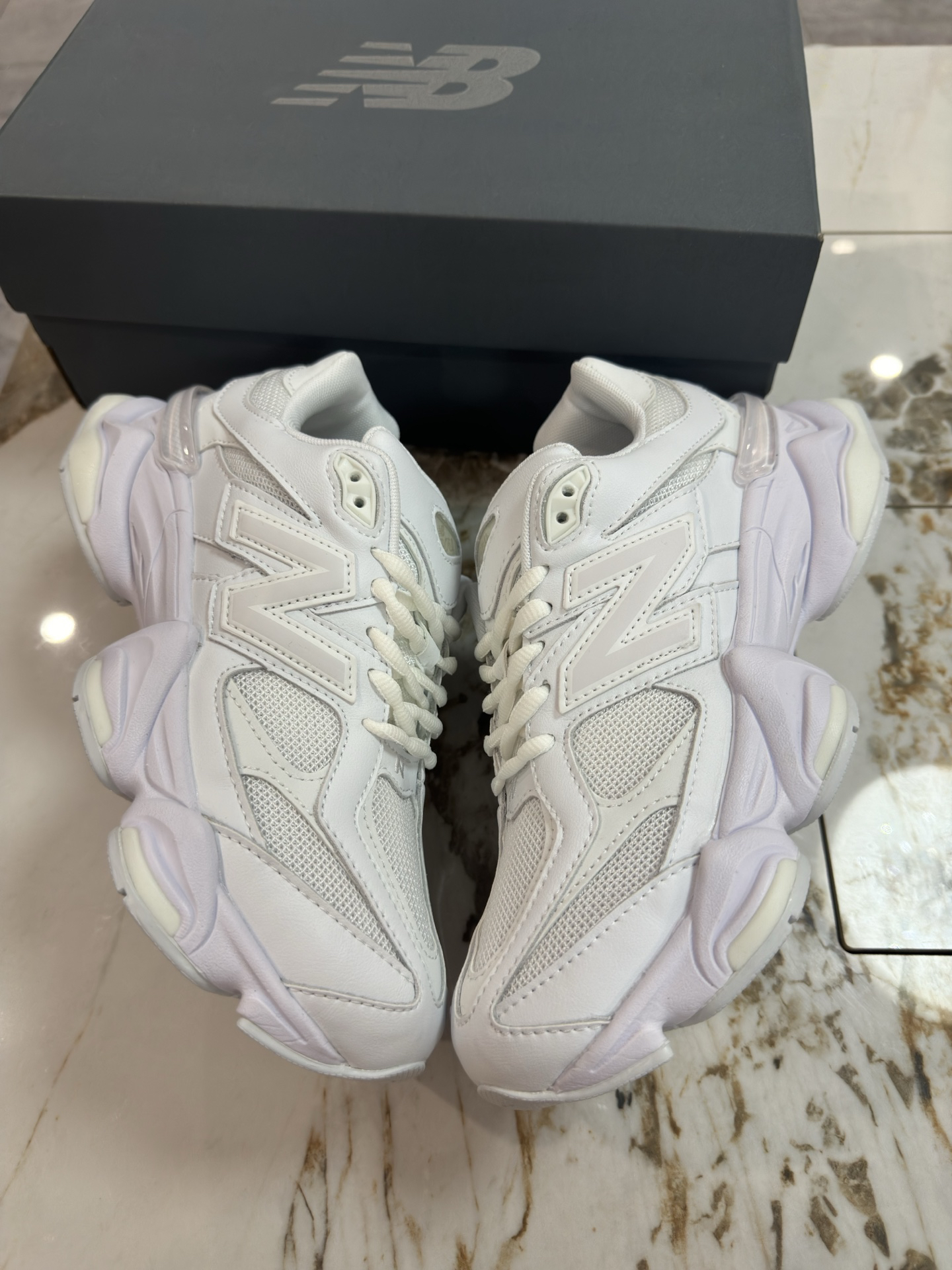 New Balance Sneakers-18