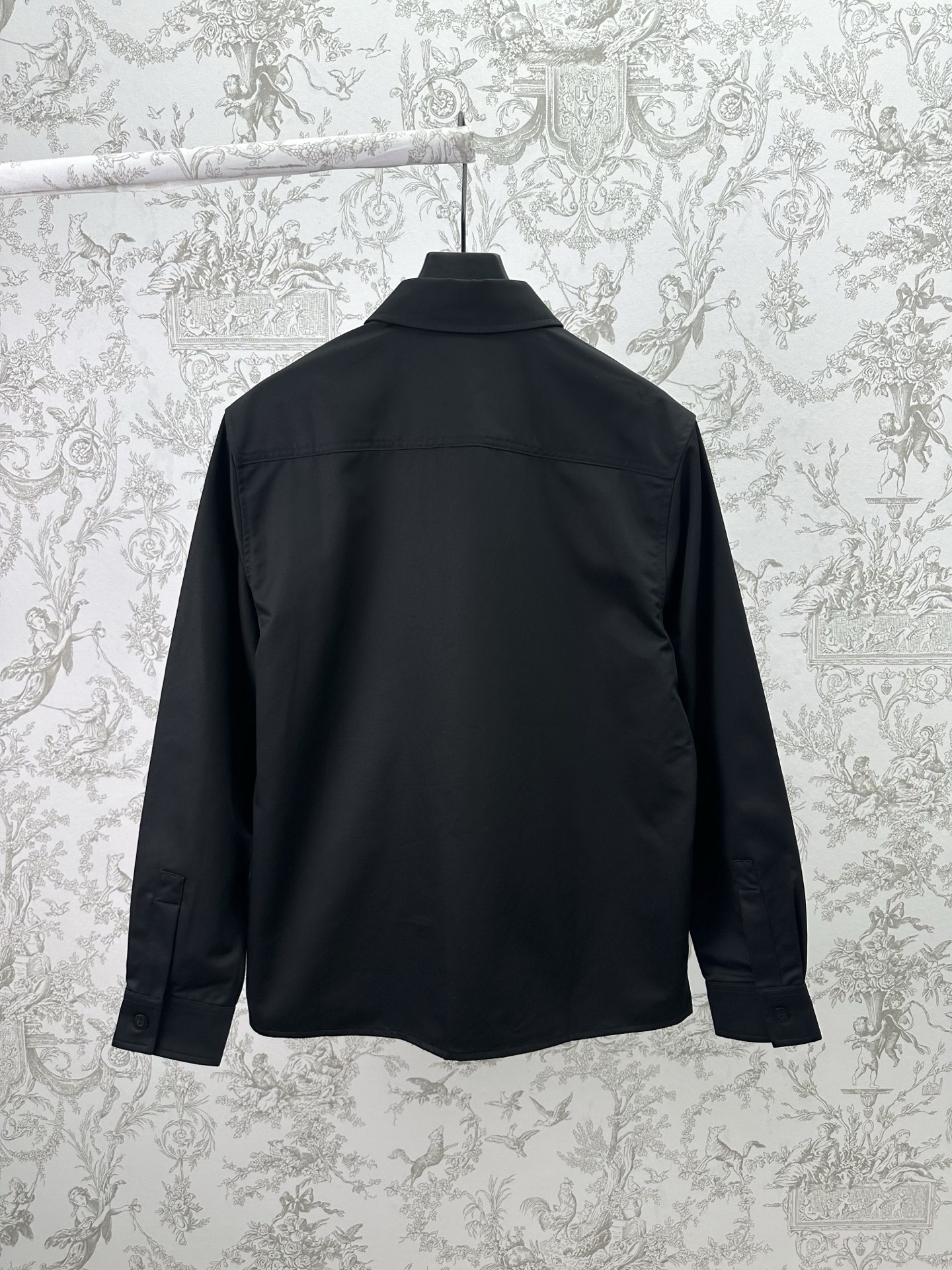 Gucci Clothing-296