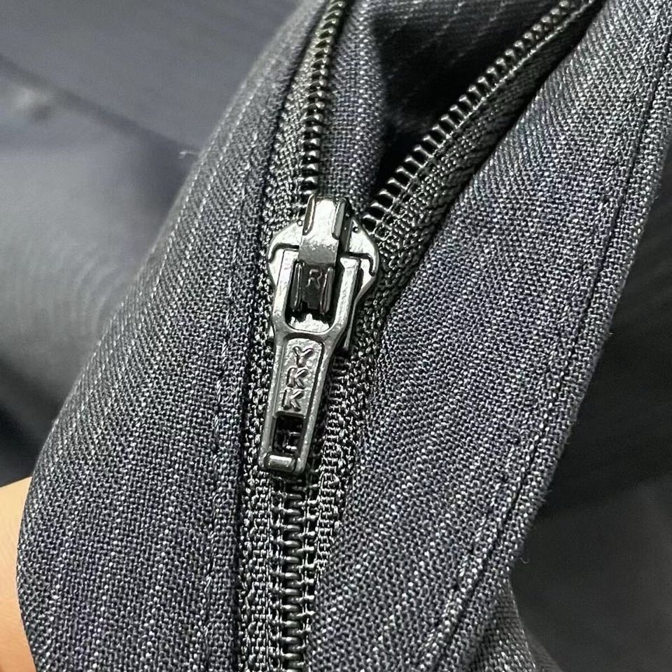 Gucci Clothing-176