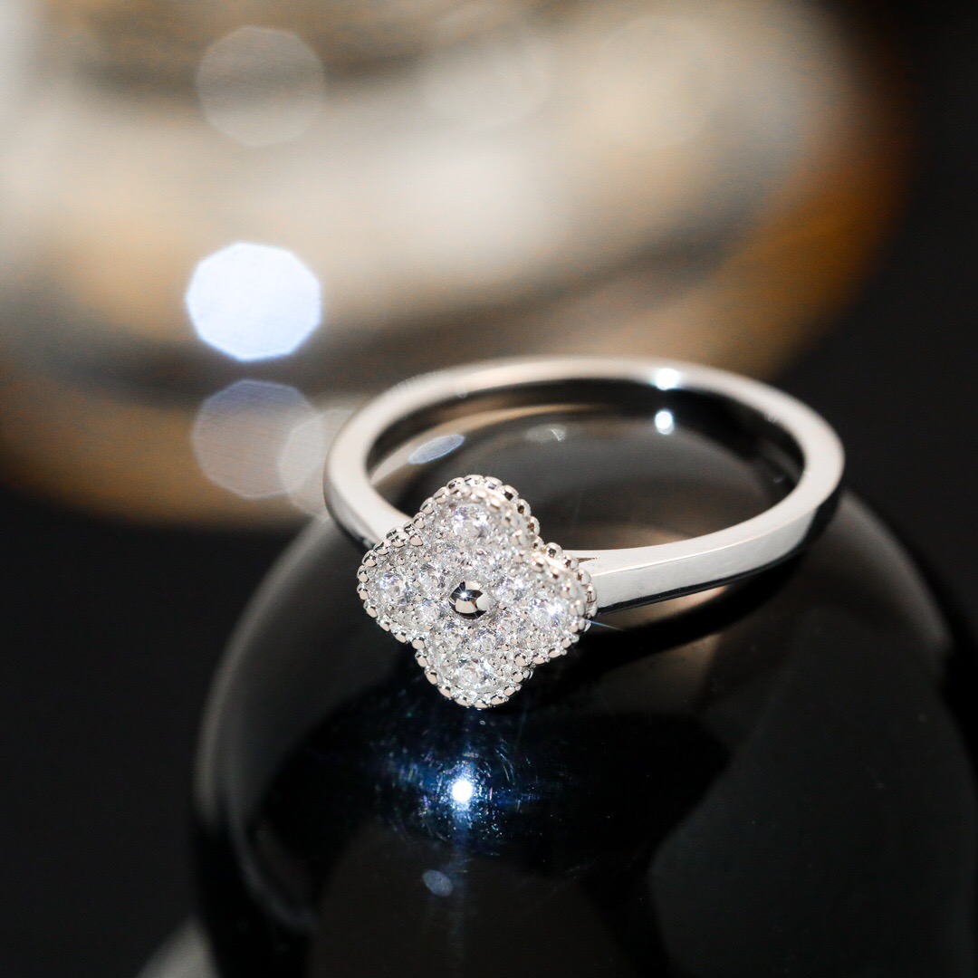 Van Cleef & Arpels ring-106