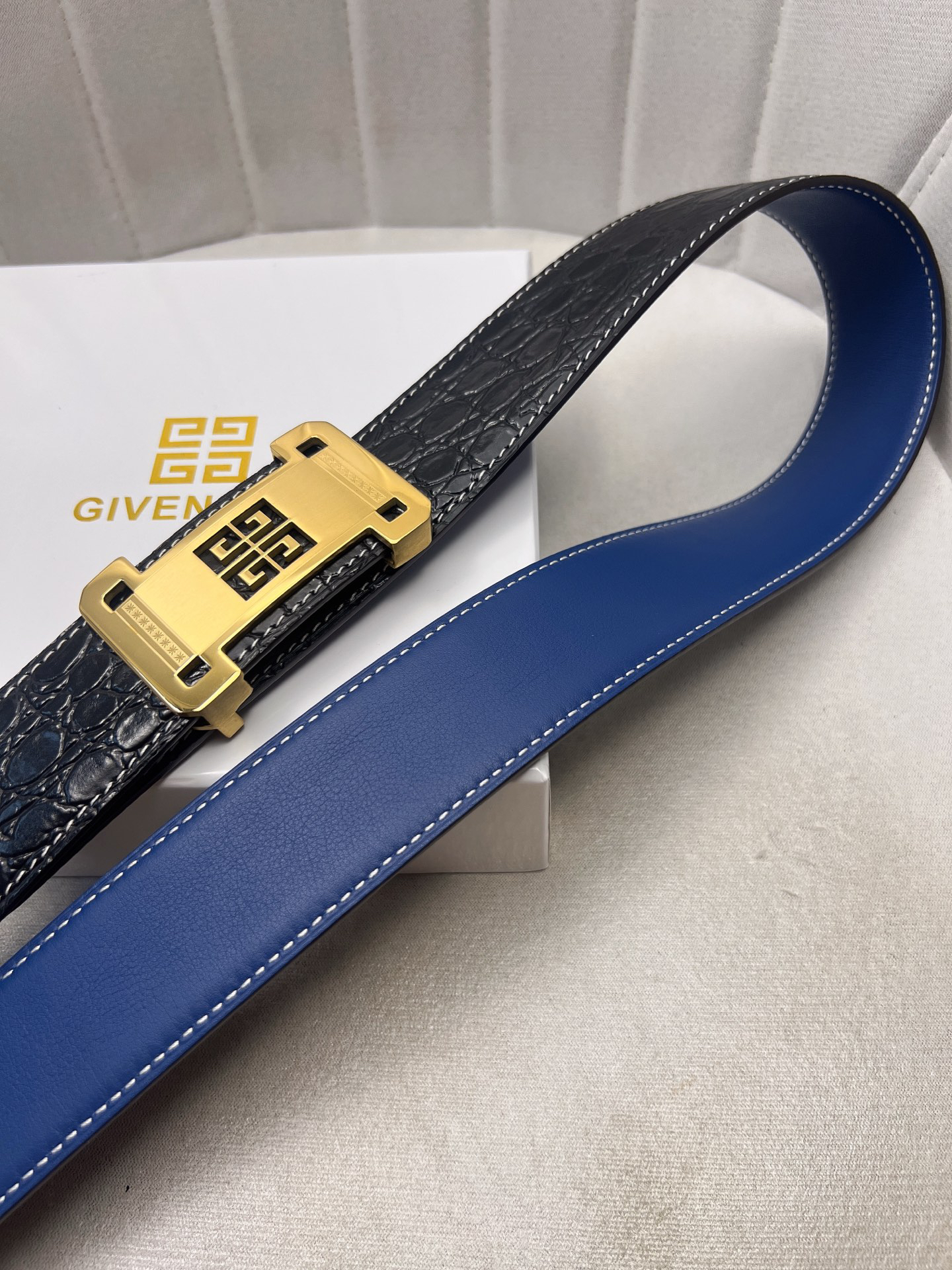 Givenchy belt-134