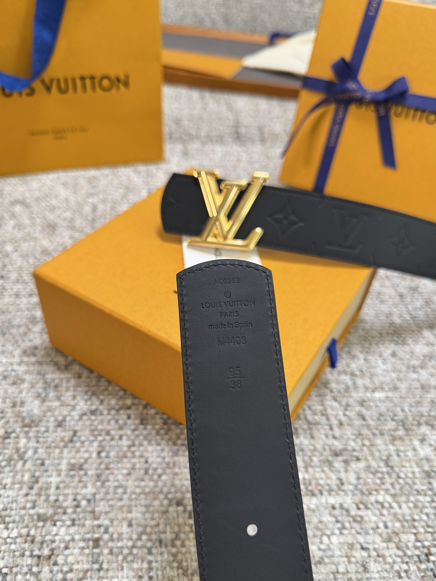 Lv belt-24