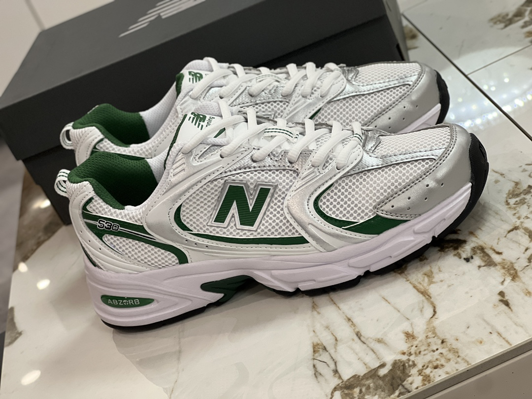 New Balance Sneakers-140