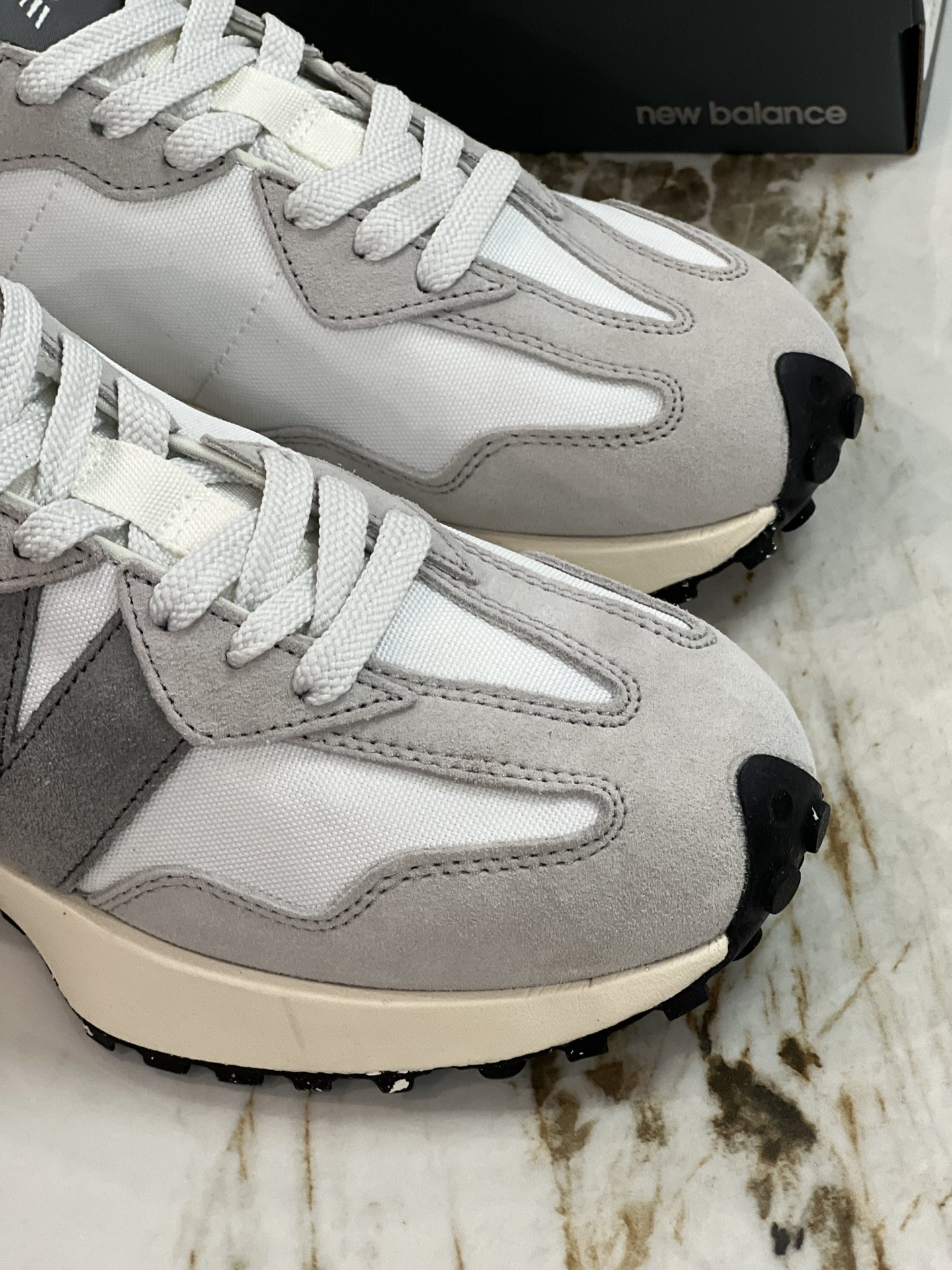 New Balance Sneakers-135