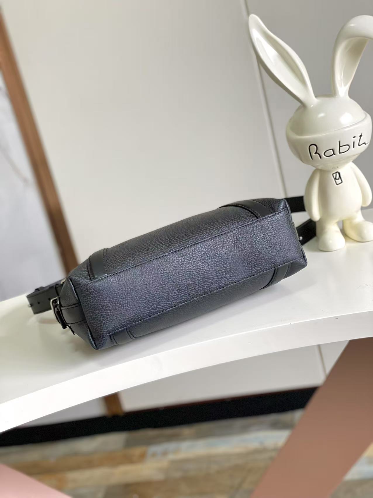 Louis Vuitton Hot New Product-31