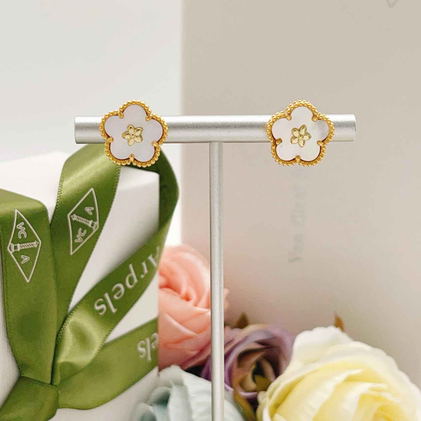 Van Cleef & Arpels earring-5