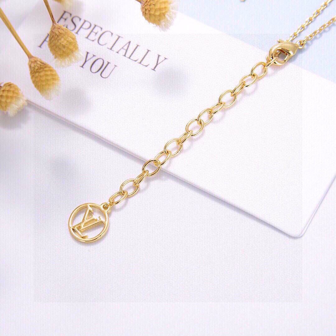 LV necklace-60
