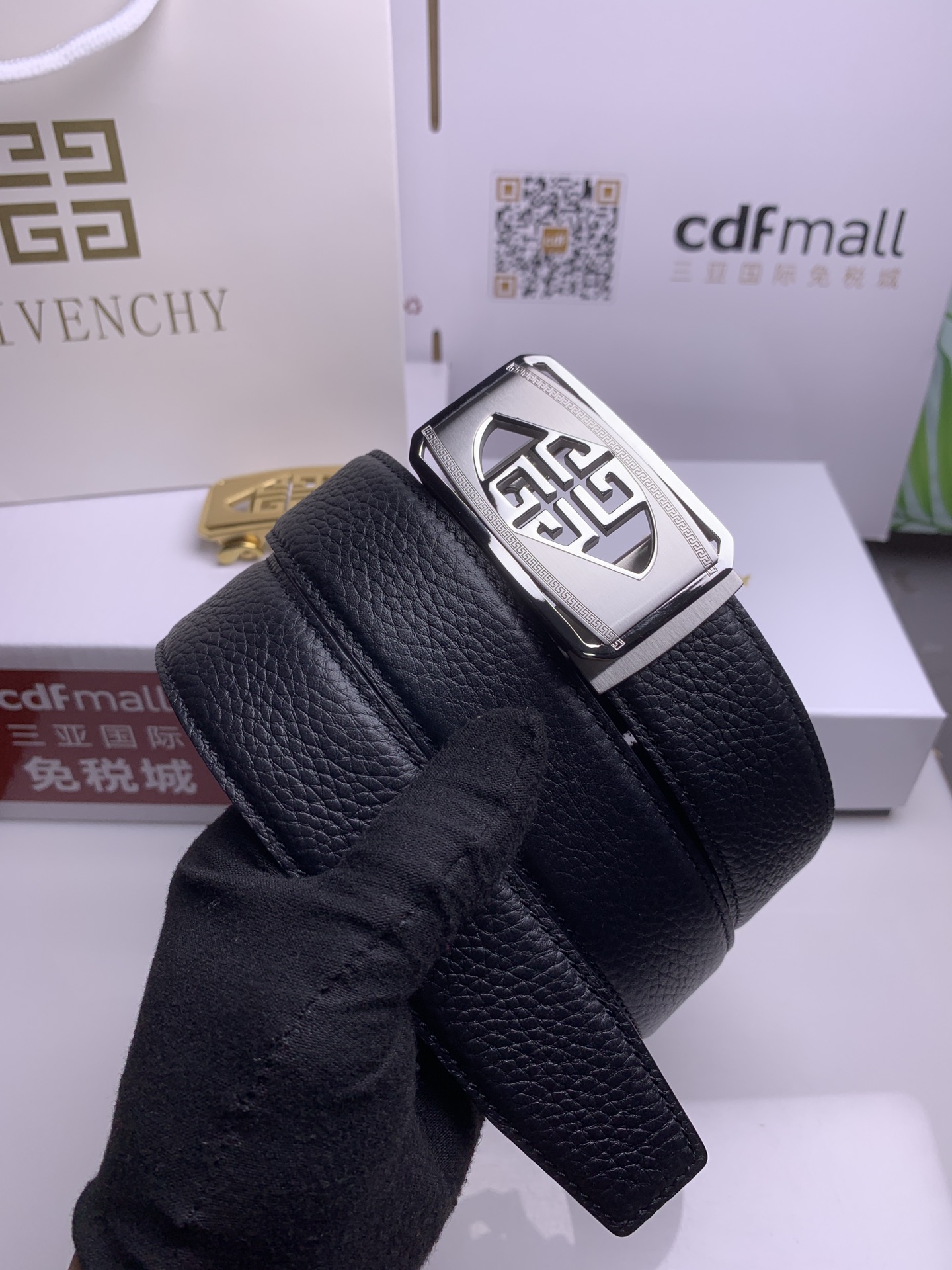 Givenchy belt-95