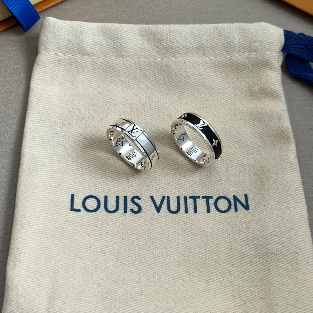 LV ring-78