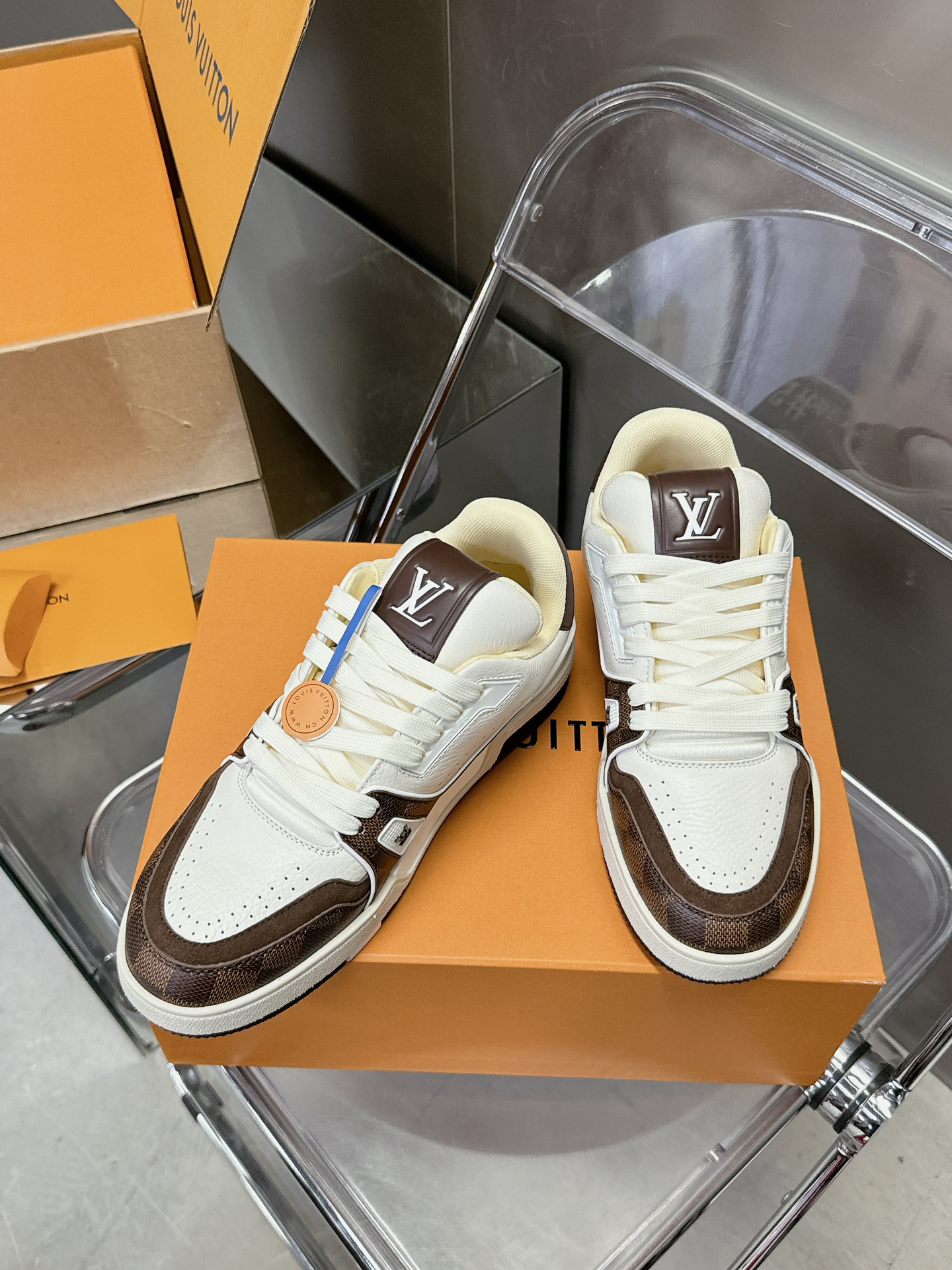 Lv Sneakers-73